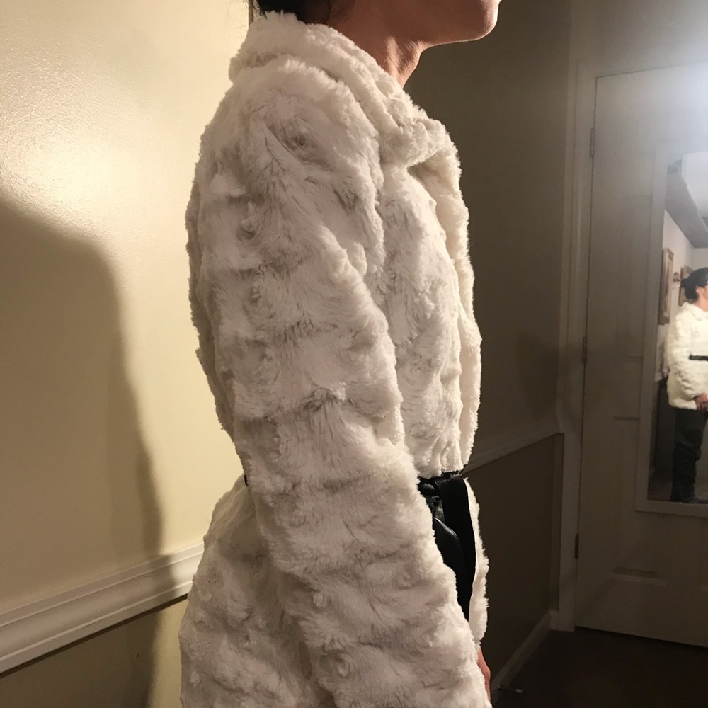 Coat - Picture 7 of 15